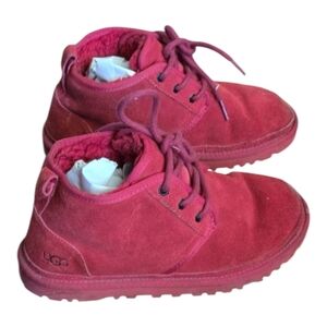 UGG Womens 7 Men 6 Neumel Ankle Chukka Casual Suede Boots Samba Red 3236